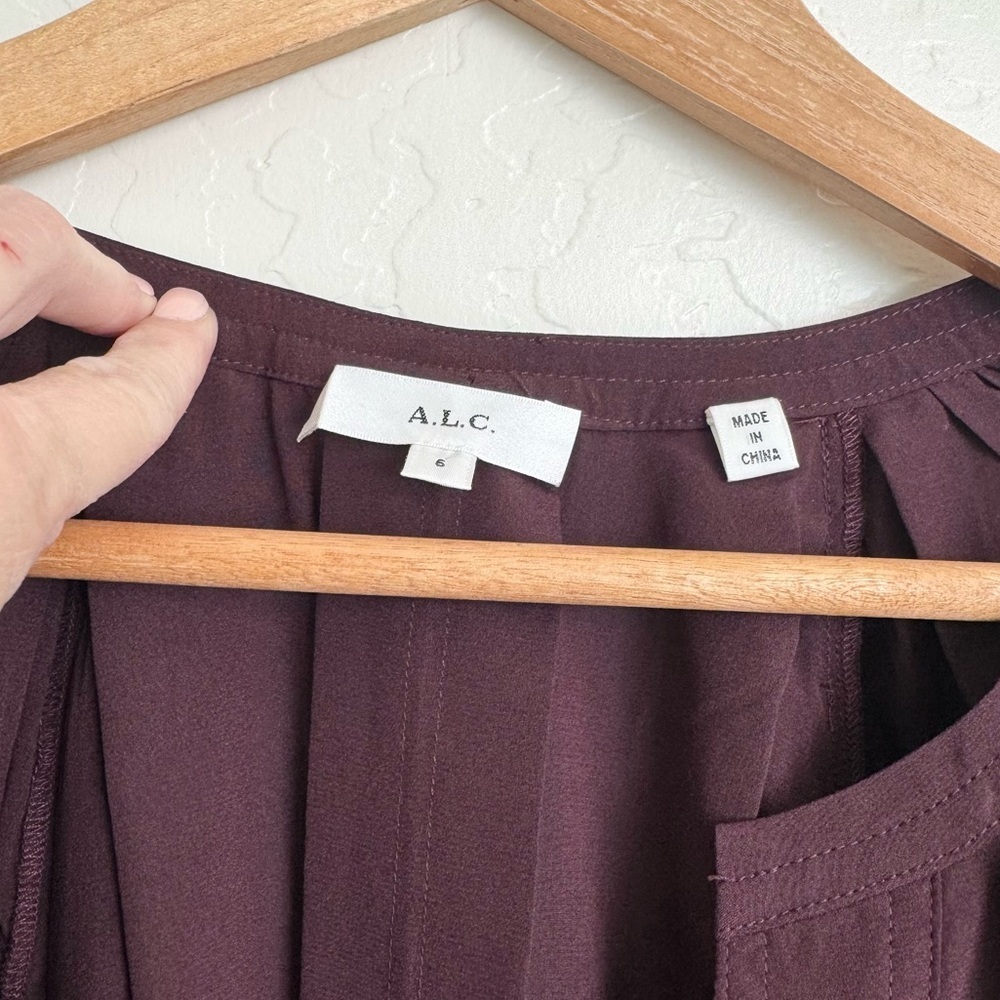 A.L.C. nomad silk top in chicory Size 6 Like New - Picture 6 of 9
